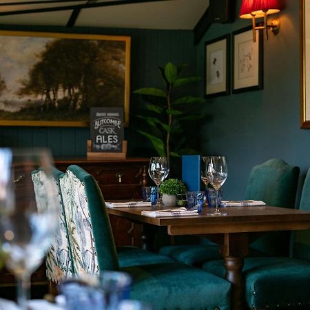 High Corner Inn Godshill  Екстер'єр фото
