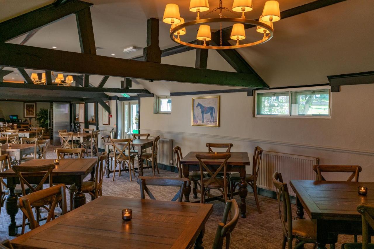 High Corner Inn Godshill  Екстер'єр фото
