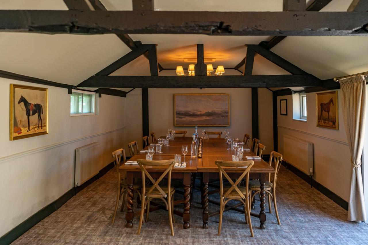 High Corner Inn Godshill  Екстер'єр фото