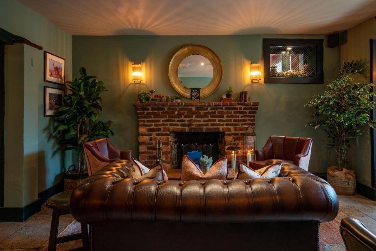 High Corner Inn Godshill  Екстер'єр фото