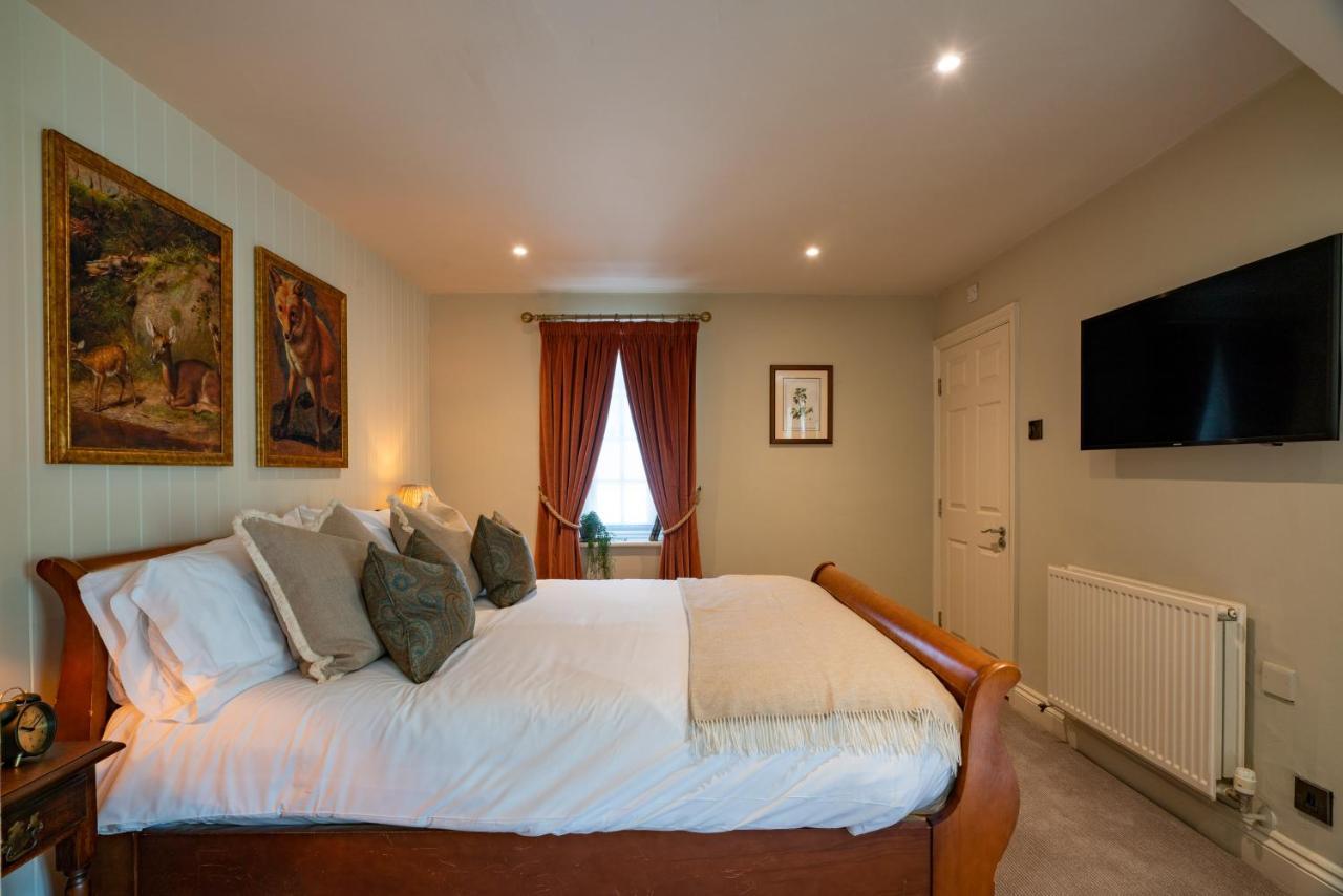 High Corner Inn Godshill  Екстер'єр фото