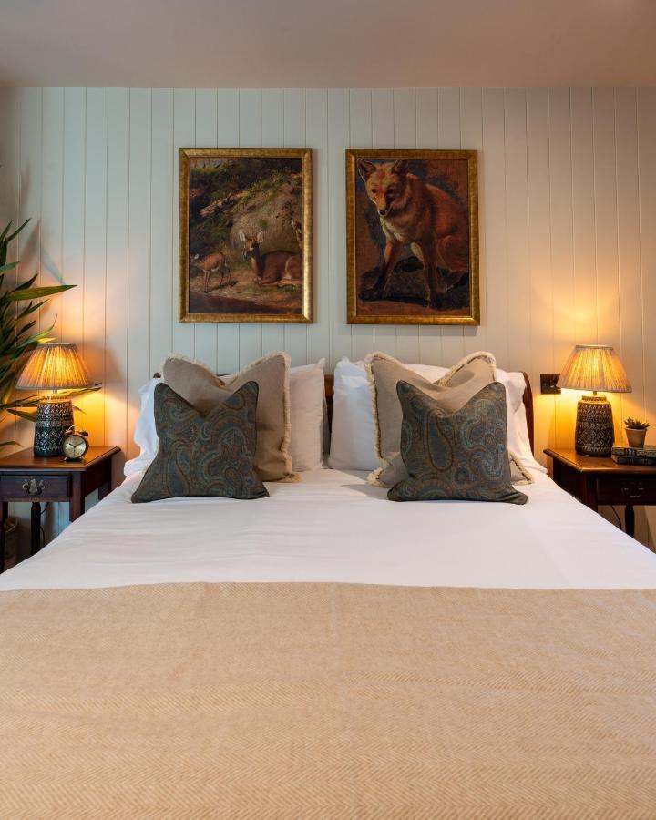 High Corner Inn Godshill  Екстер'єр фото
