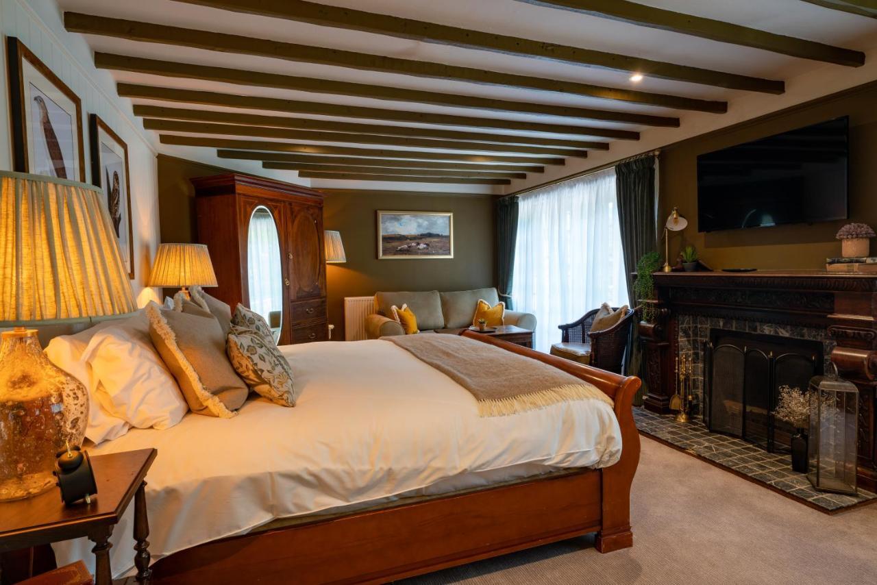 High Corner Inn Godshill  Екстер'єр фото